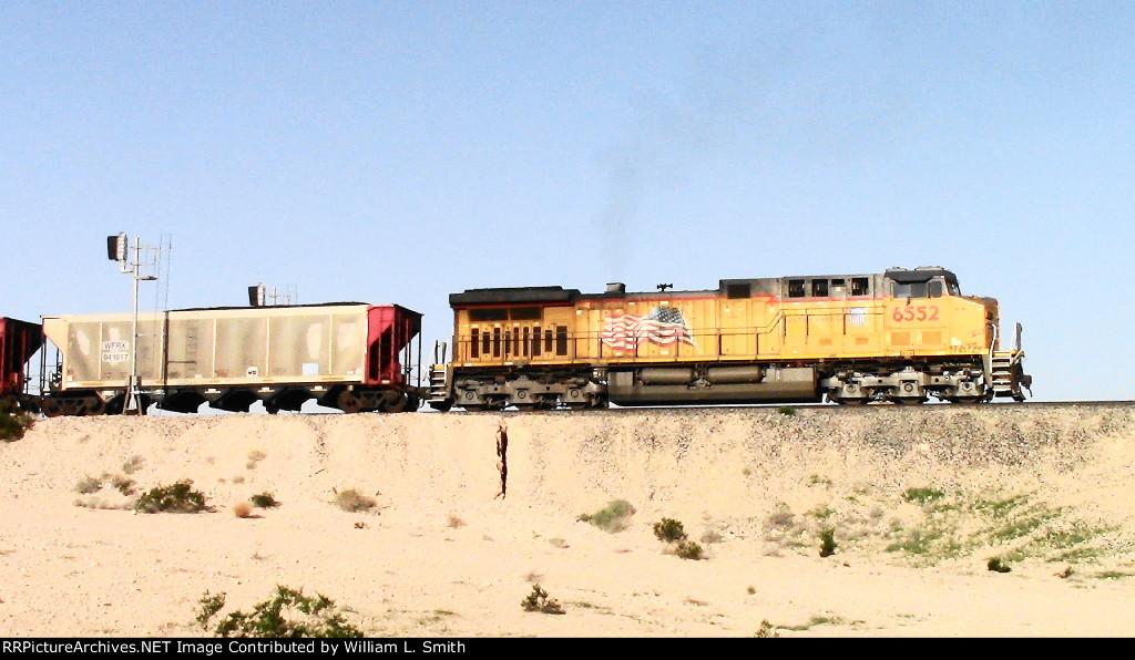 WB Unit Loaded Hooper Frt at Erie NV W-Pshr -105